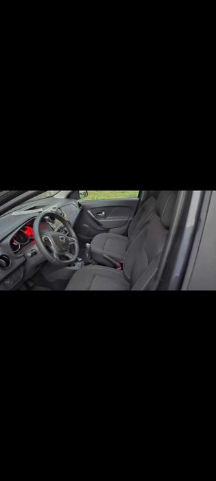 Tanie auto z malym przebiegiem-Dacia Sandero 2018