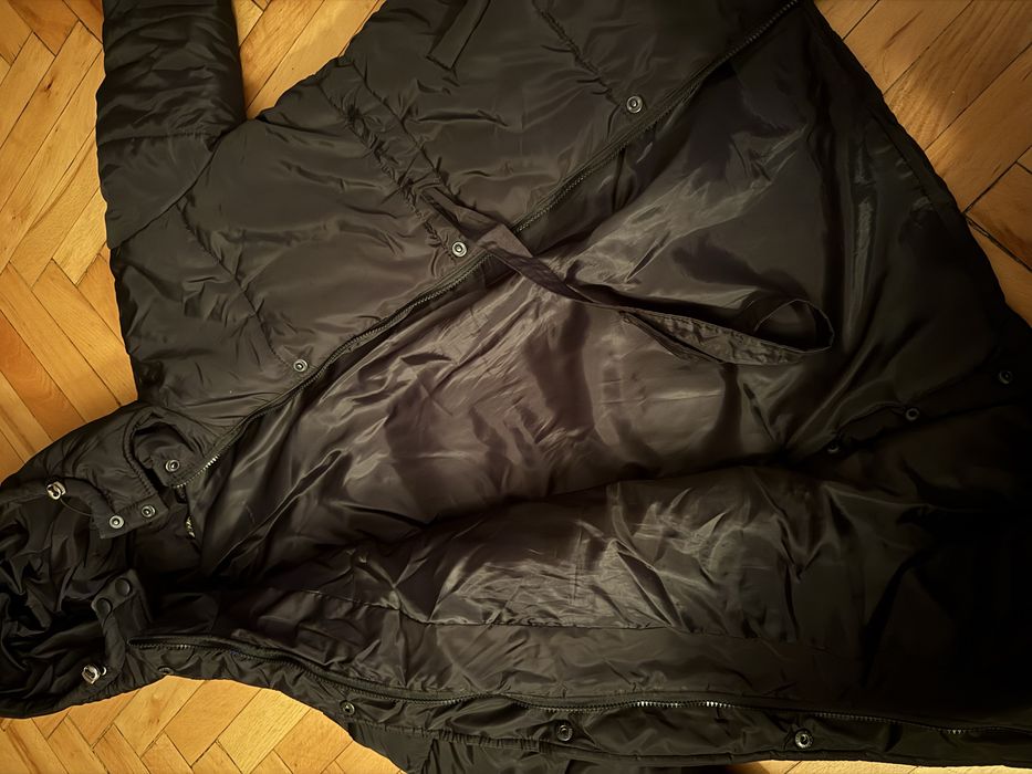 Зимова куртка.