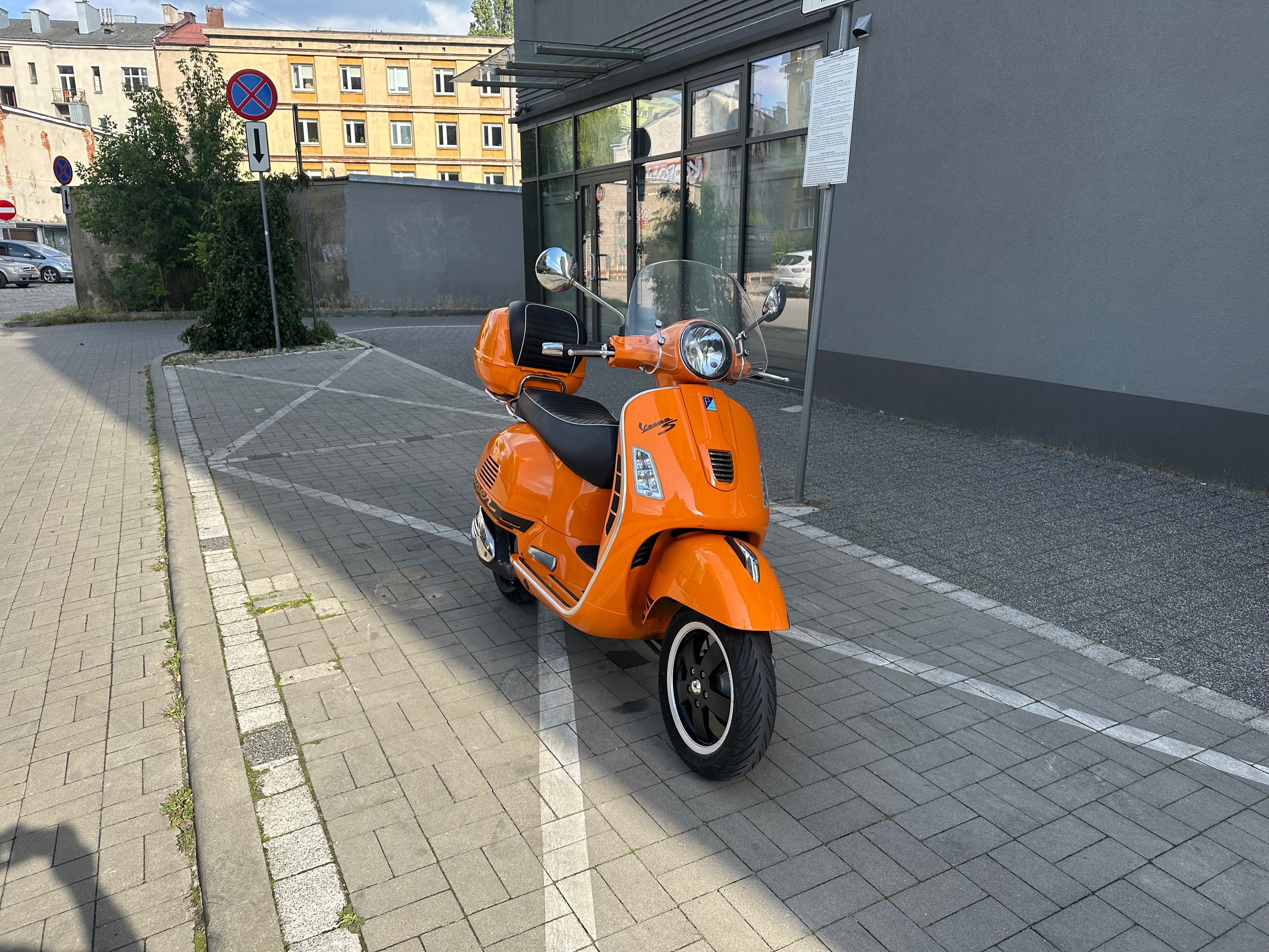 Vespa 125cm super sport