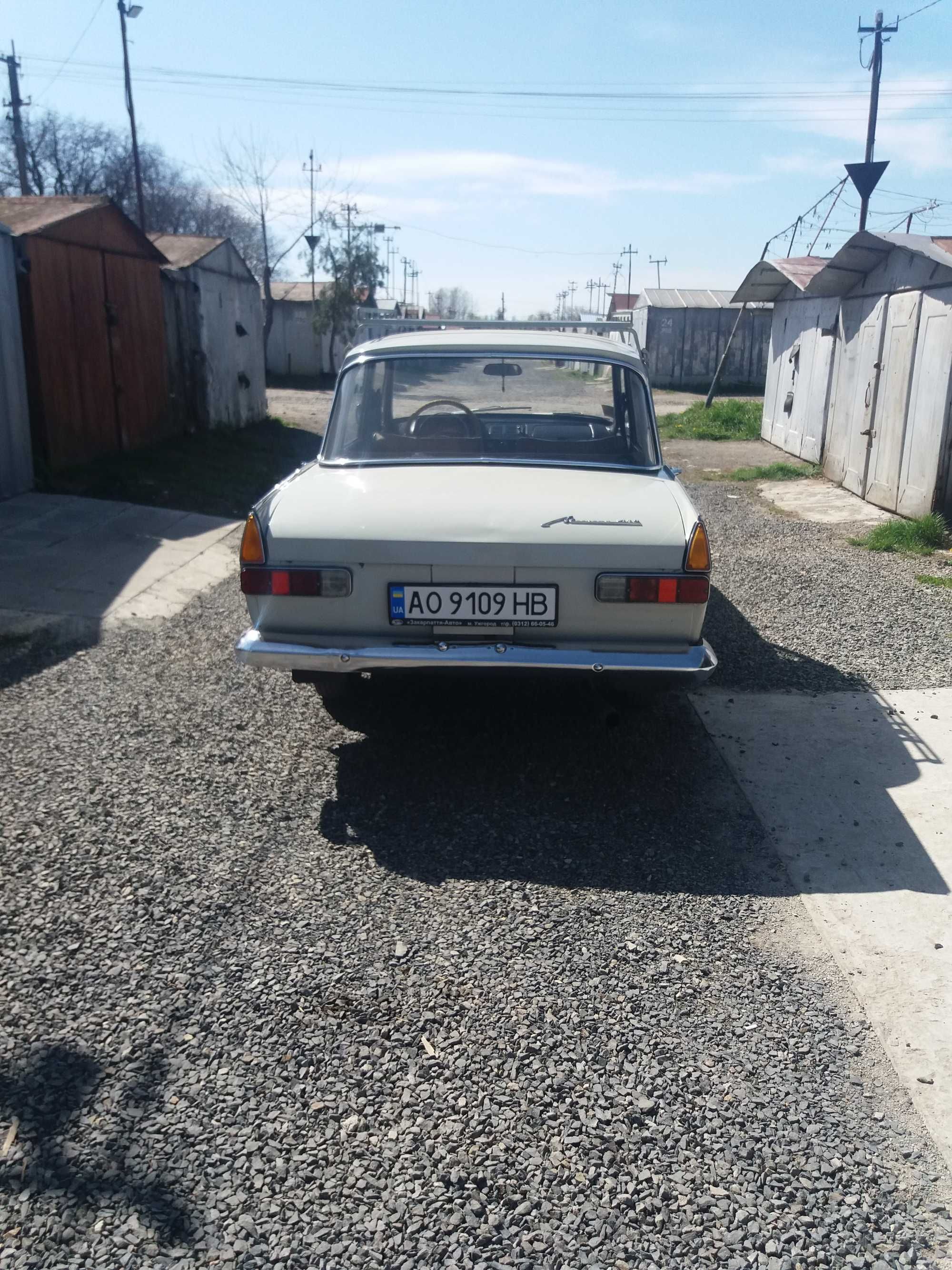 Ретро авто москвич 412