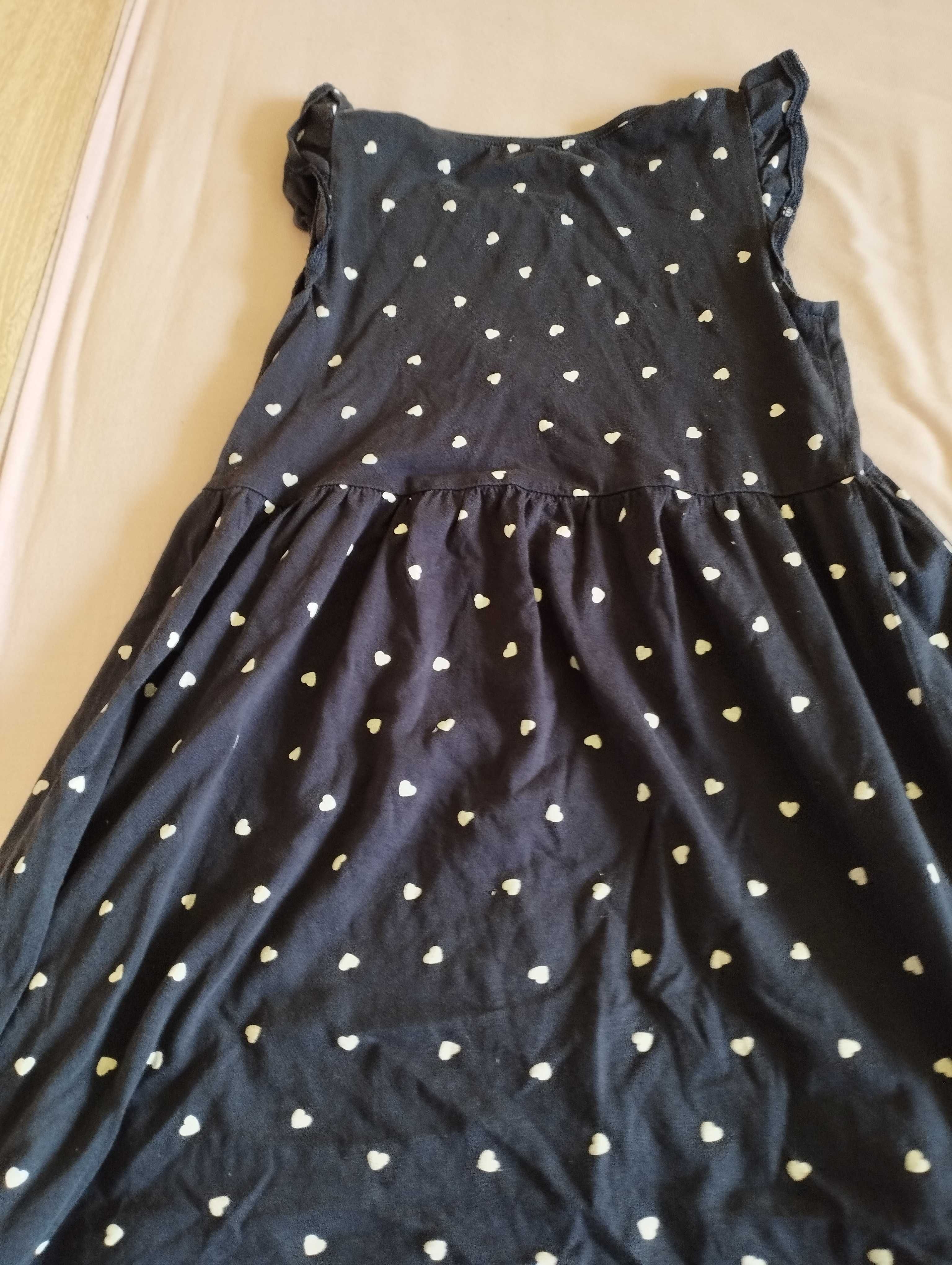 Sukienka dla dziewczynki z firmy HM w rozmiarze 122/128.