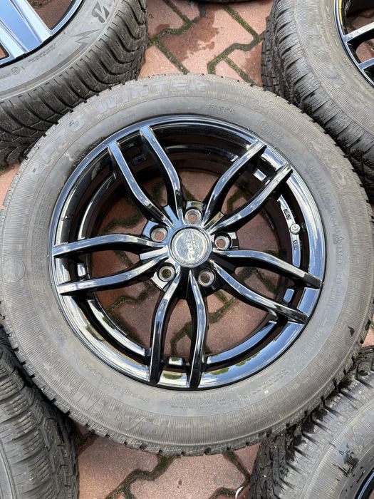 Komplet kół zimowych 5x114,3 Kia Hyundai 205/60/16 Platin 2024r