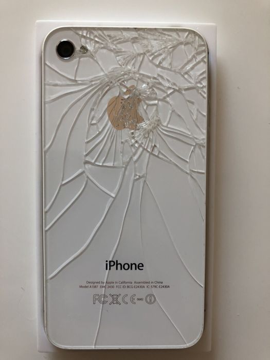 iPhone 4S, 16 GB,sprawny z uszkodzonym szkłem