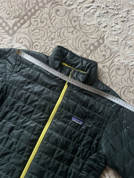 Чоловіча оригінальна легка куртка Patagonia S розмір оригінал