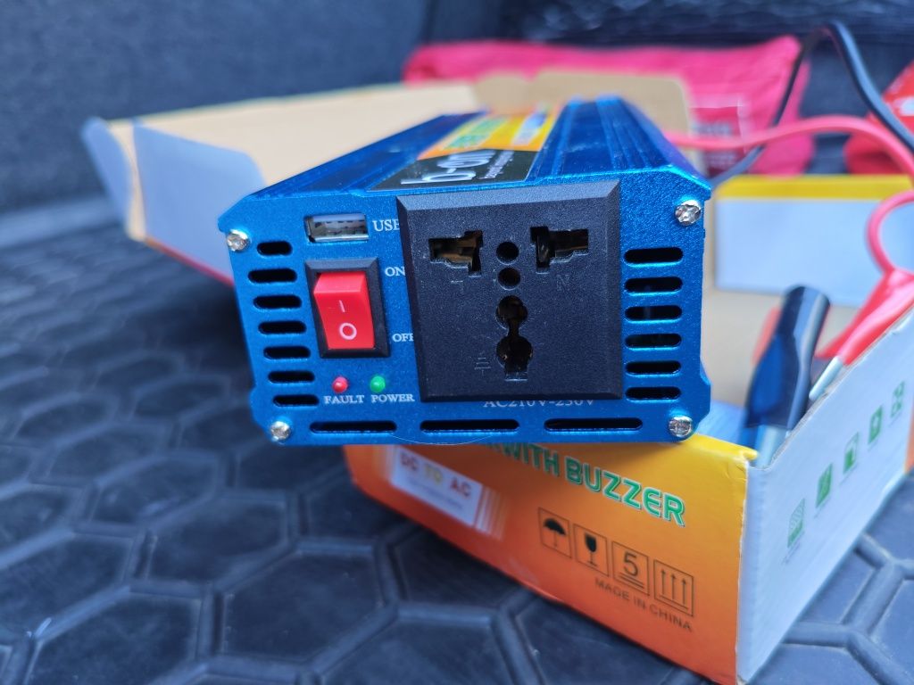 Інвертор автомобільний Power inverter SSK-2000w (12V-220V)