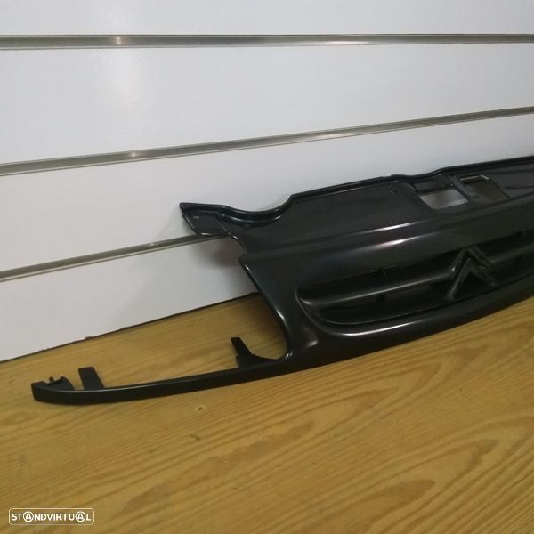 Grelha Citroen Saxo modelo: 1996 até 1999 novo