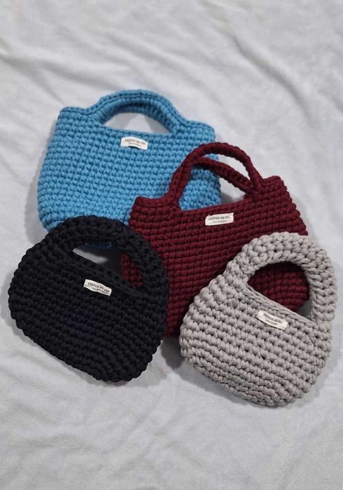 Bolsas e Acessórios em Trapilho (fio de malha)