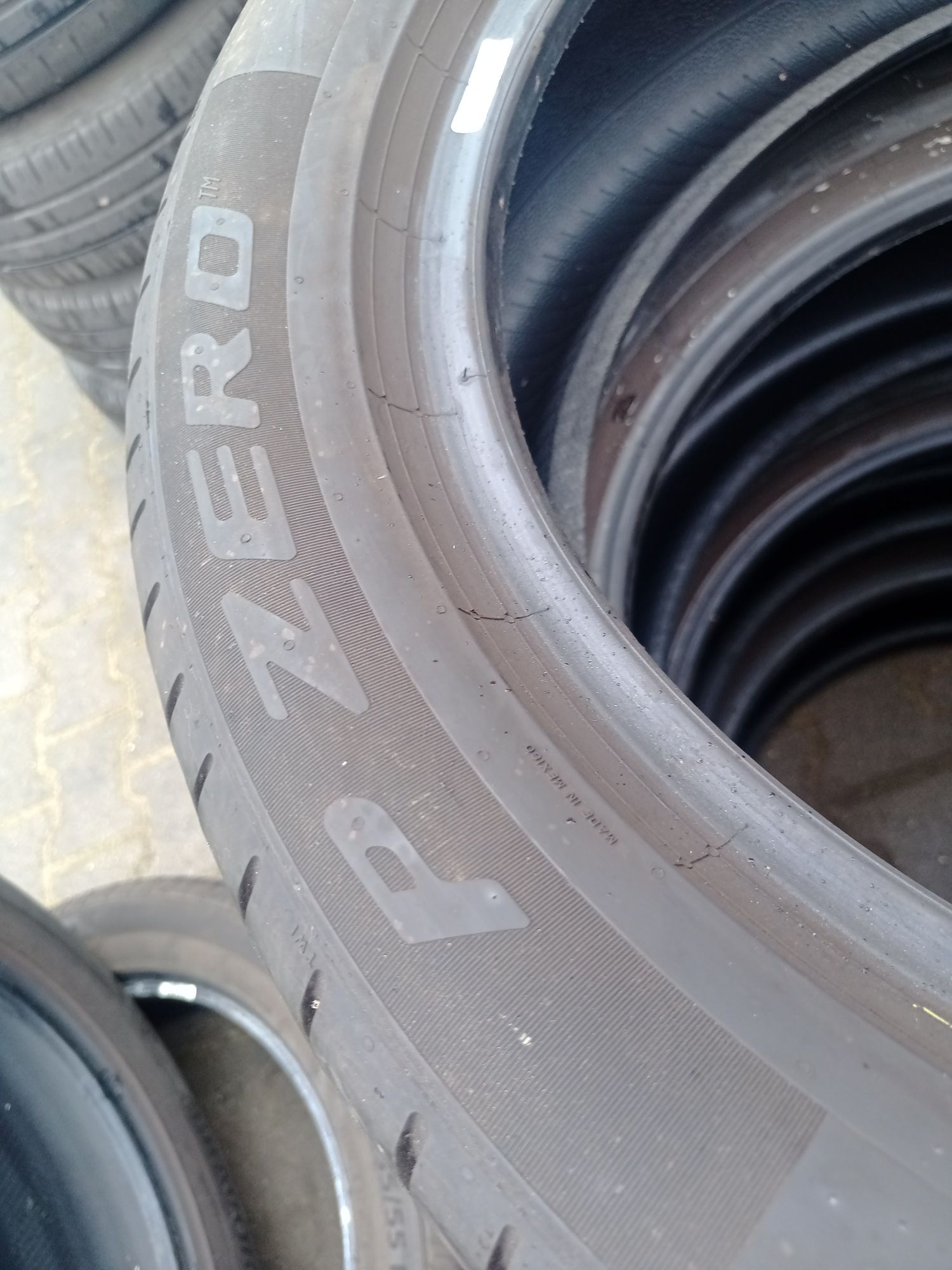 235/50 r19 Pirelli PZero