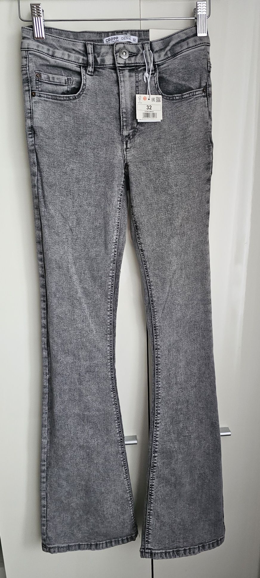 Cropp dzwony jeansy spodnie r.XXS/XS r.32