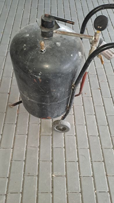 Piaskarka ciśnieniowa