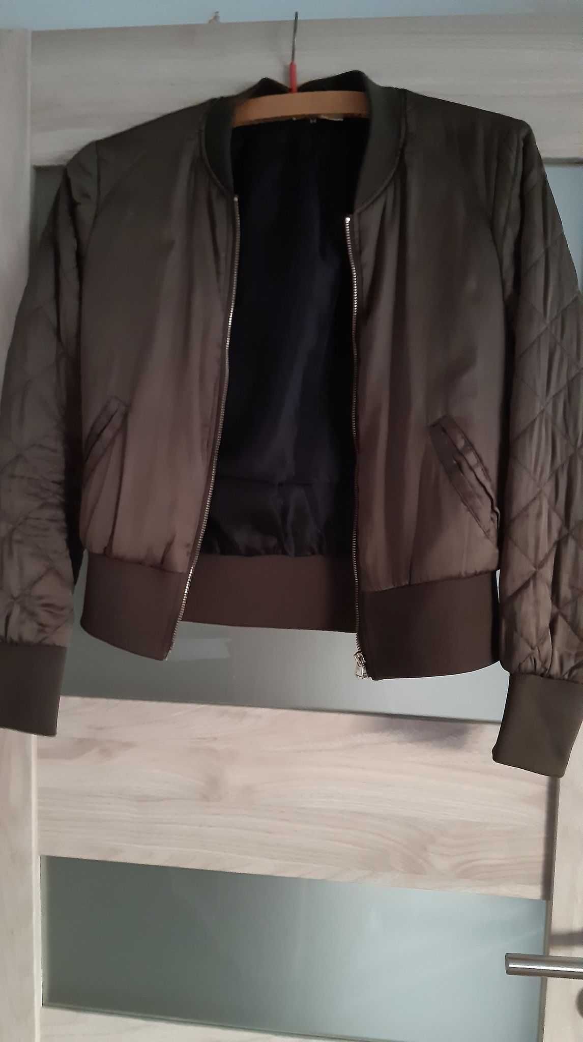 Kurtka H&M Divided bomberka zielona jacket damska 
rozmiar S /M