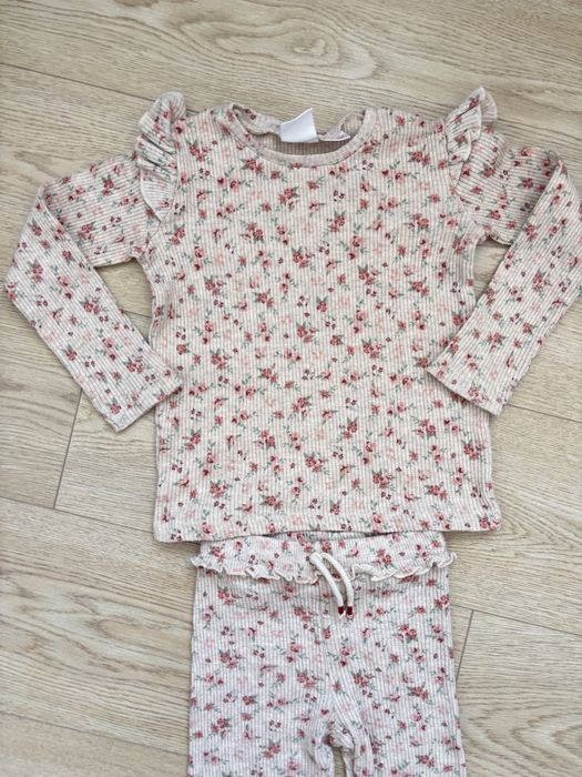 Komplet z dzianiny prążkowanej 104/110 zara