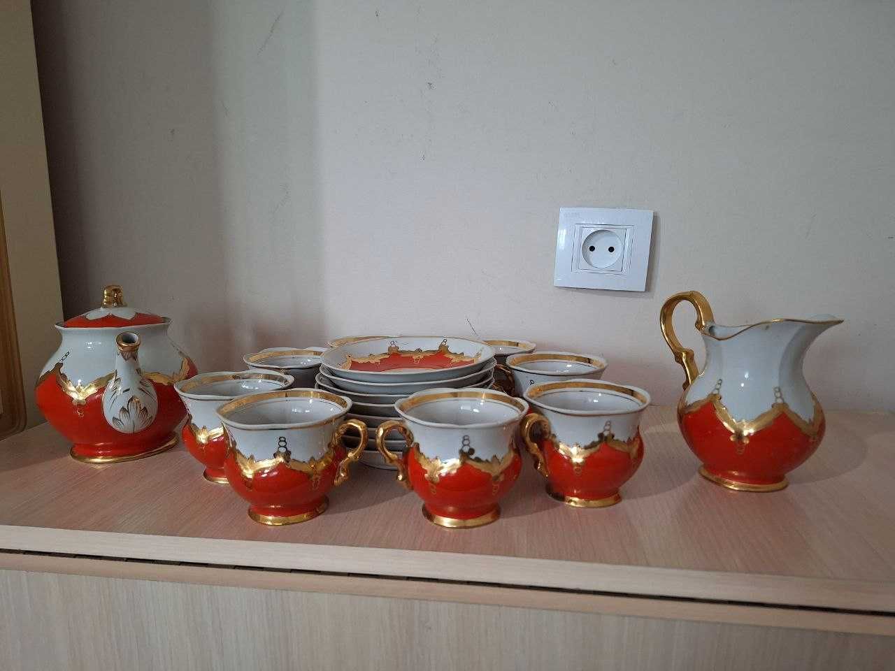 Чайный сервис (Красный бутон) СССР, фарфор