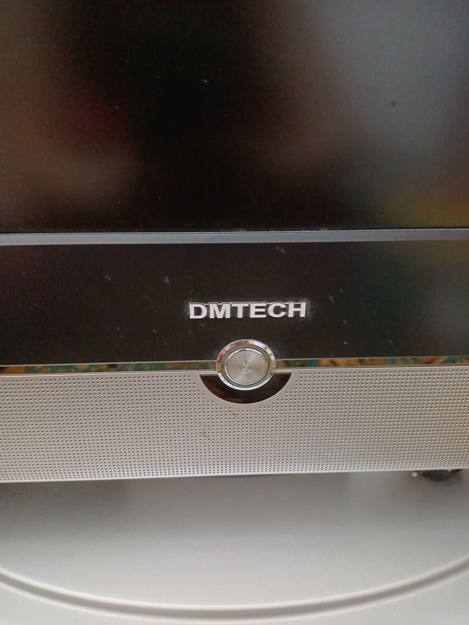 Телевизор DMTECH