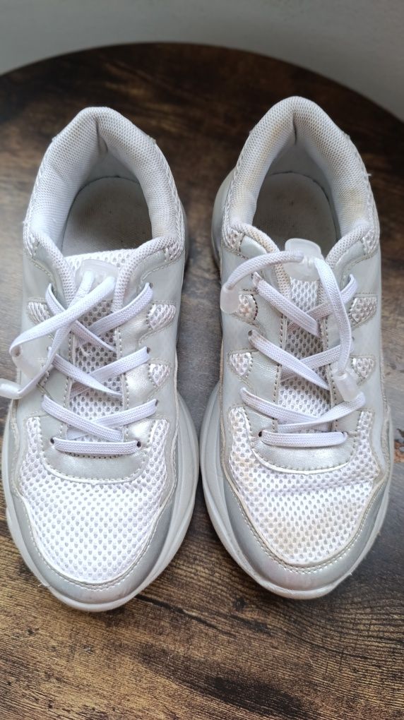 Buty na koturnie Reserved 35 dla dziewczynki