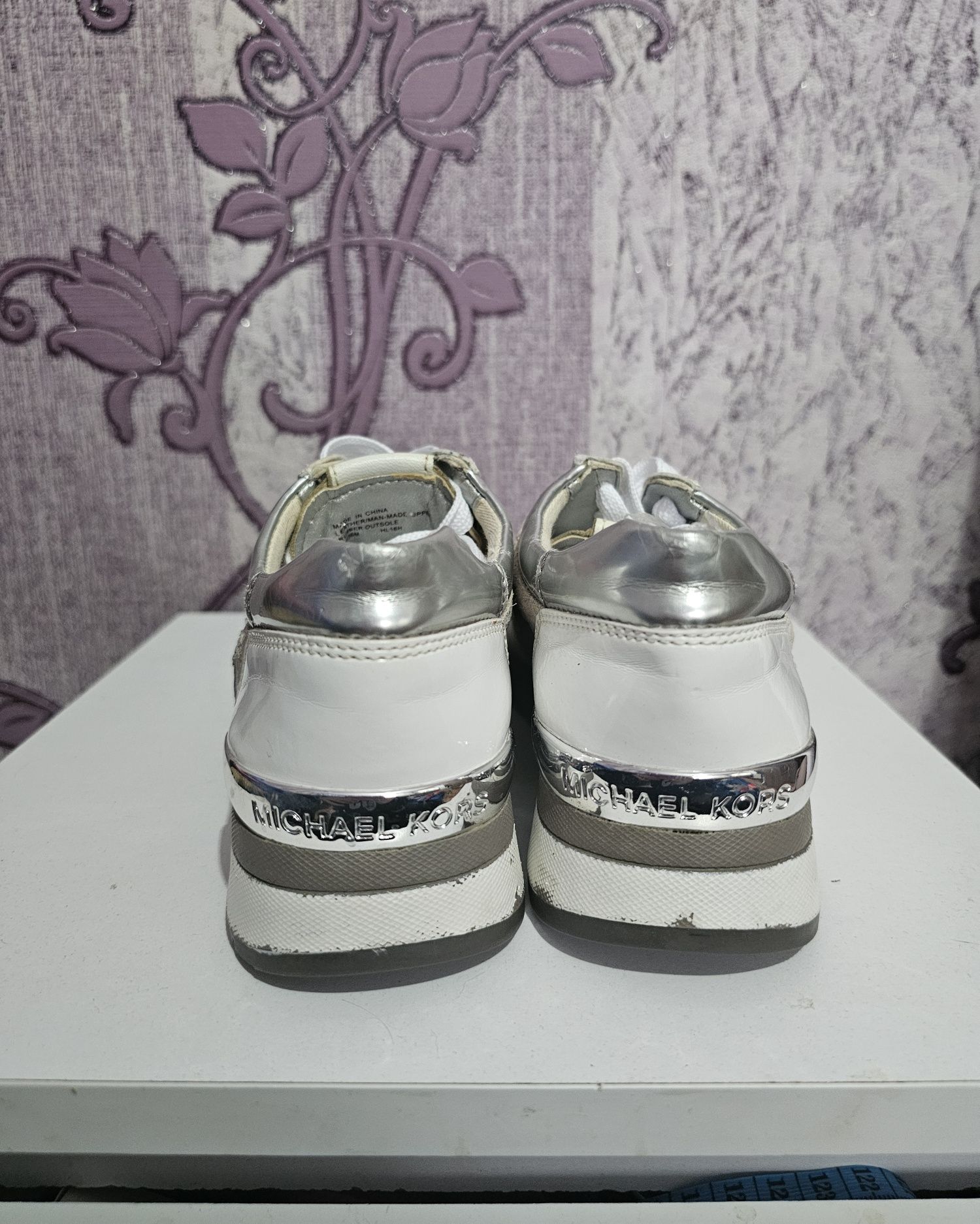 Sportowe buty damskie Michael Kors rozmiar 37