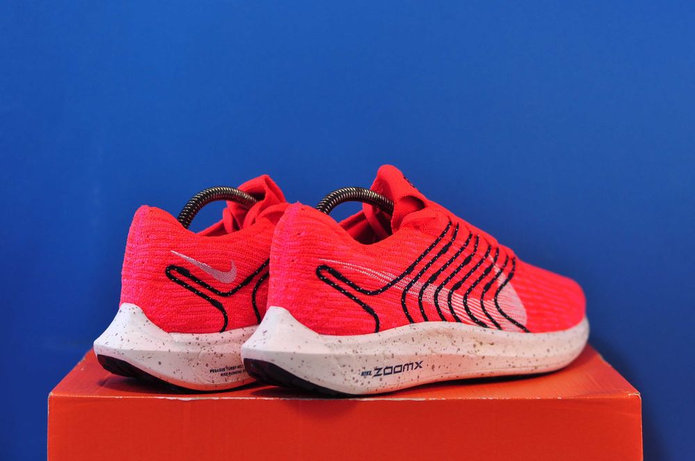 Кроссовки Skechers On The Go Elevate  Nike Pegasus Turbo Next Nature