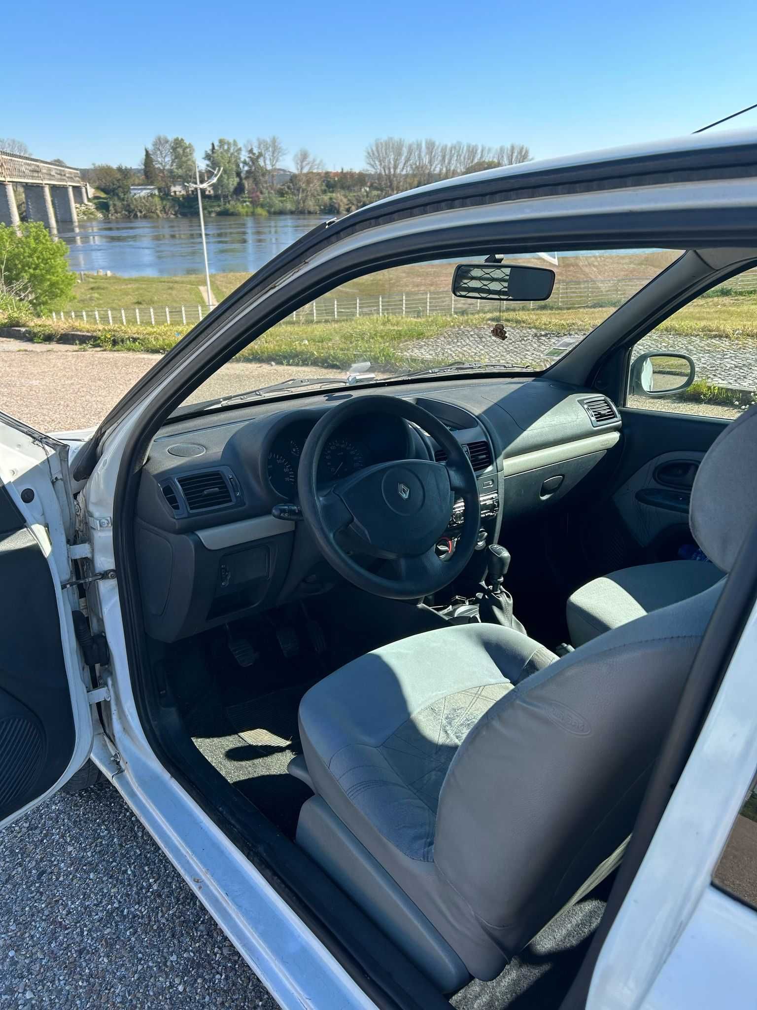 Renault Clio 1.5 dCi 2003