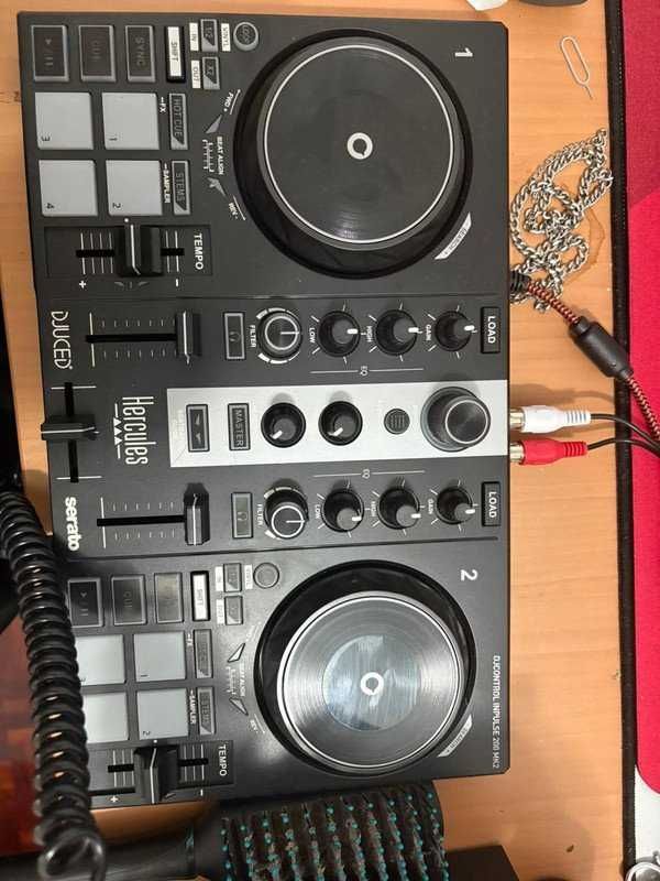 2x usado Conjunto DJ Hercules DJ Learning Kit MK2