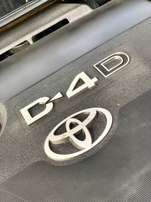 Продам Toyota Avensis T27, дизель 2.2 D4D