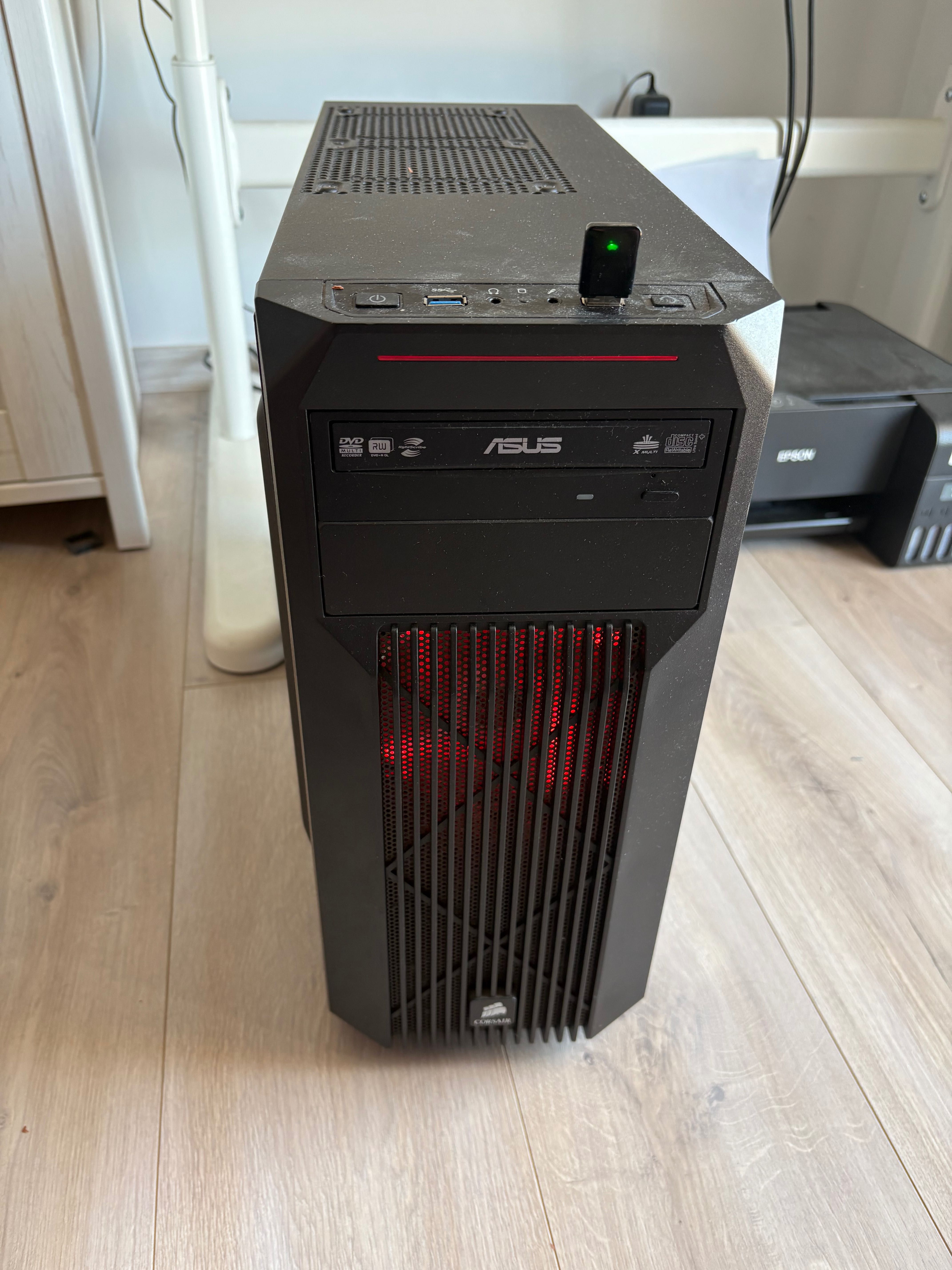 Komputer stacjonarny - Intel Core i7 - Windows 10