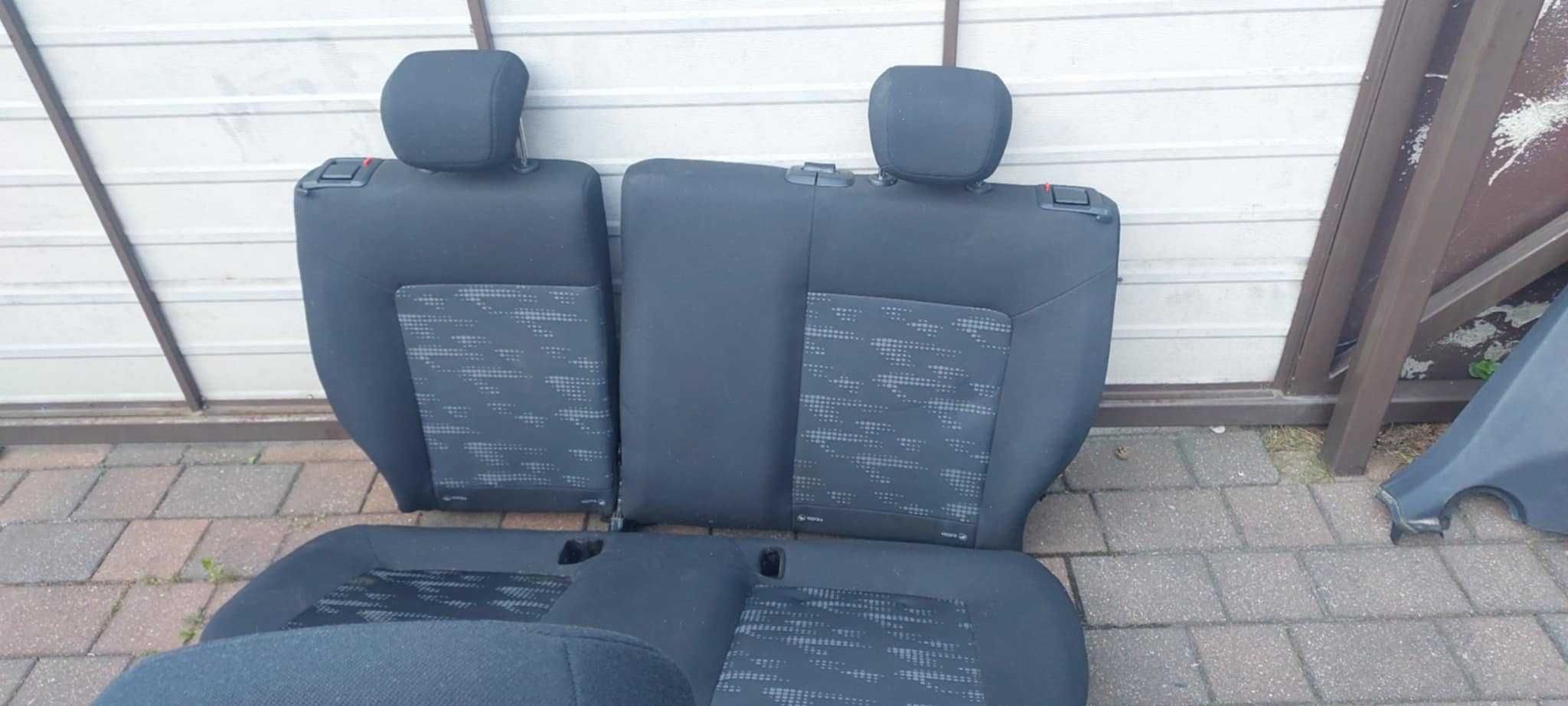 Fotel kanapa tapicerka plastik Opel Corsa D