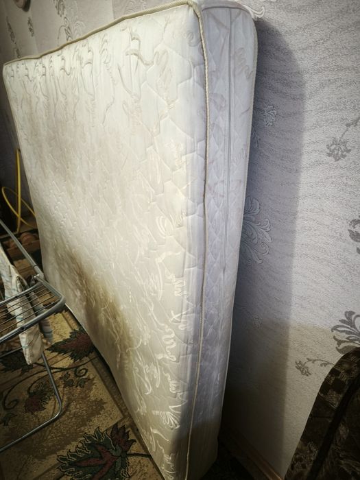 Матрас б/у  160*200 висота 18см