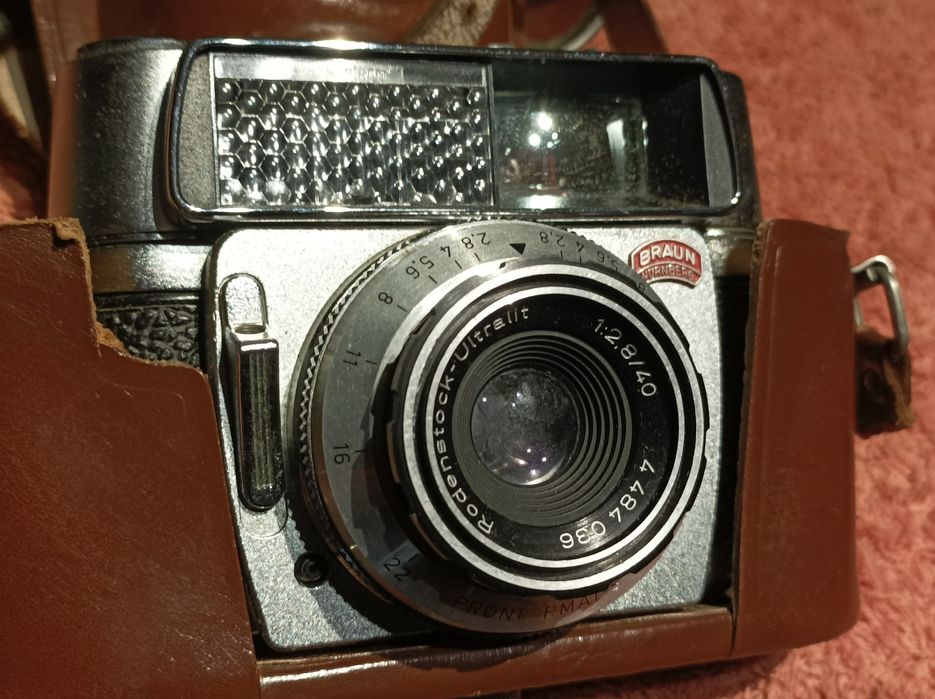 Aparat analog Braun Paxette.Tanio!
