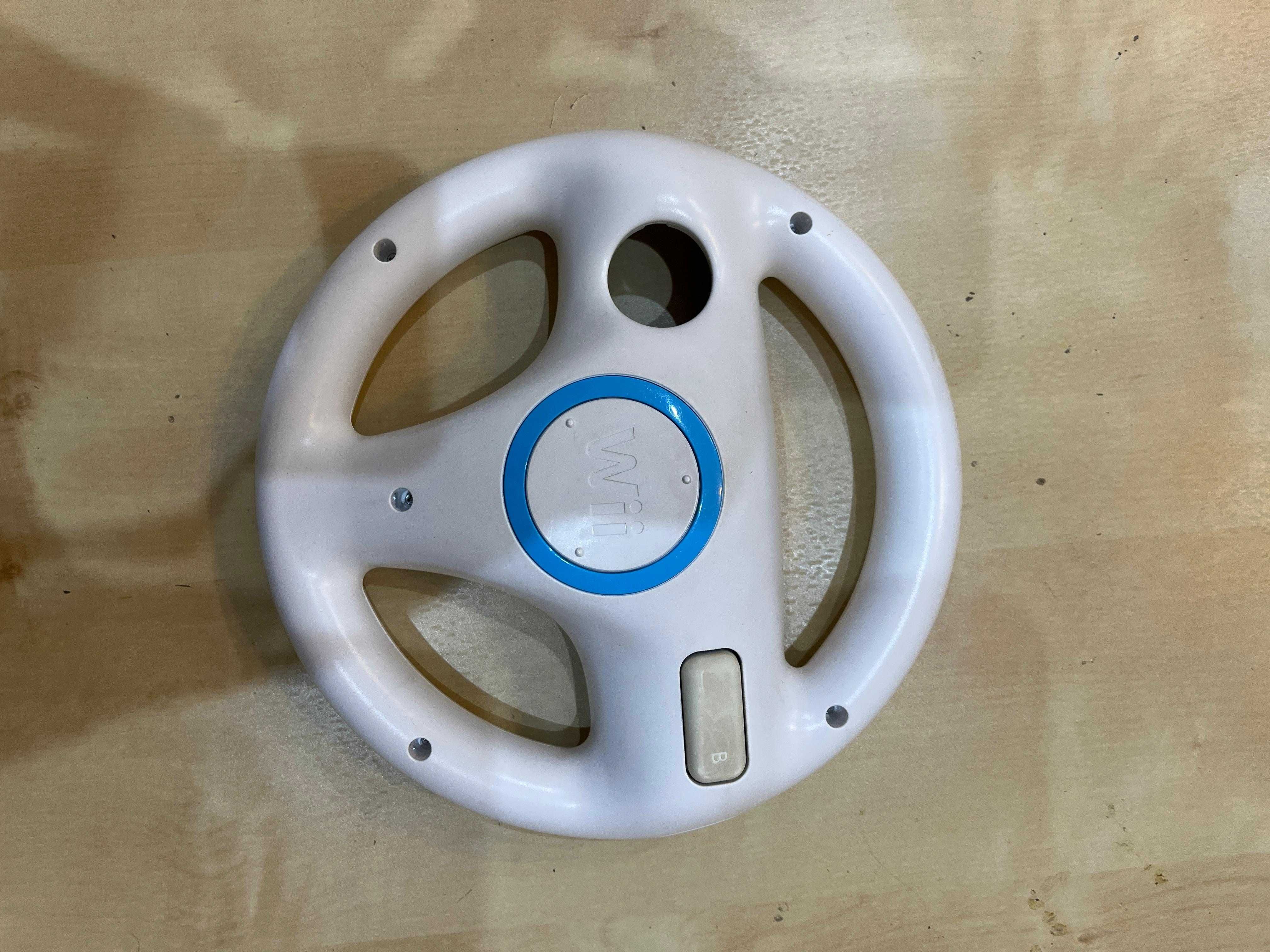Nintendo Wii preta com 2 comandos + acessórios (pronta a jogar!)