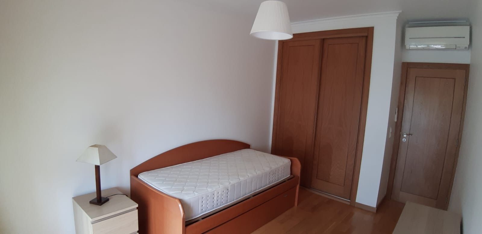 Quarto para estudante