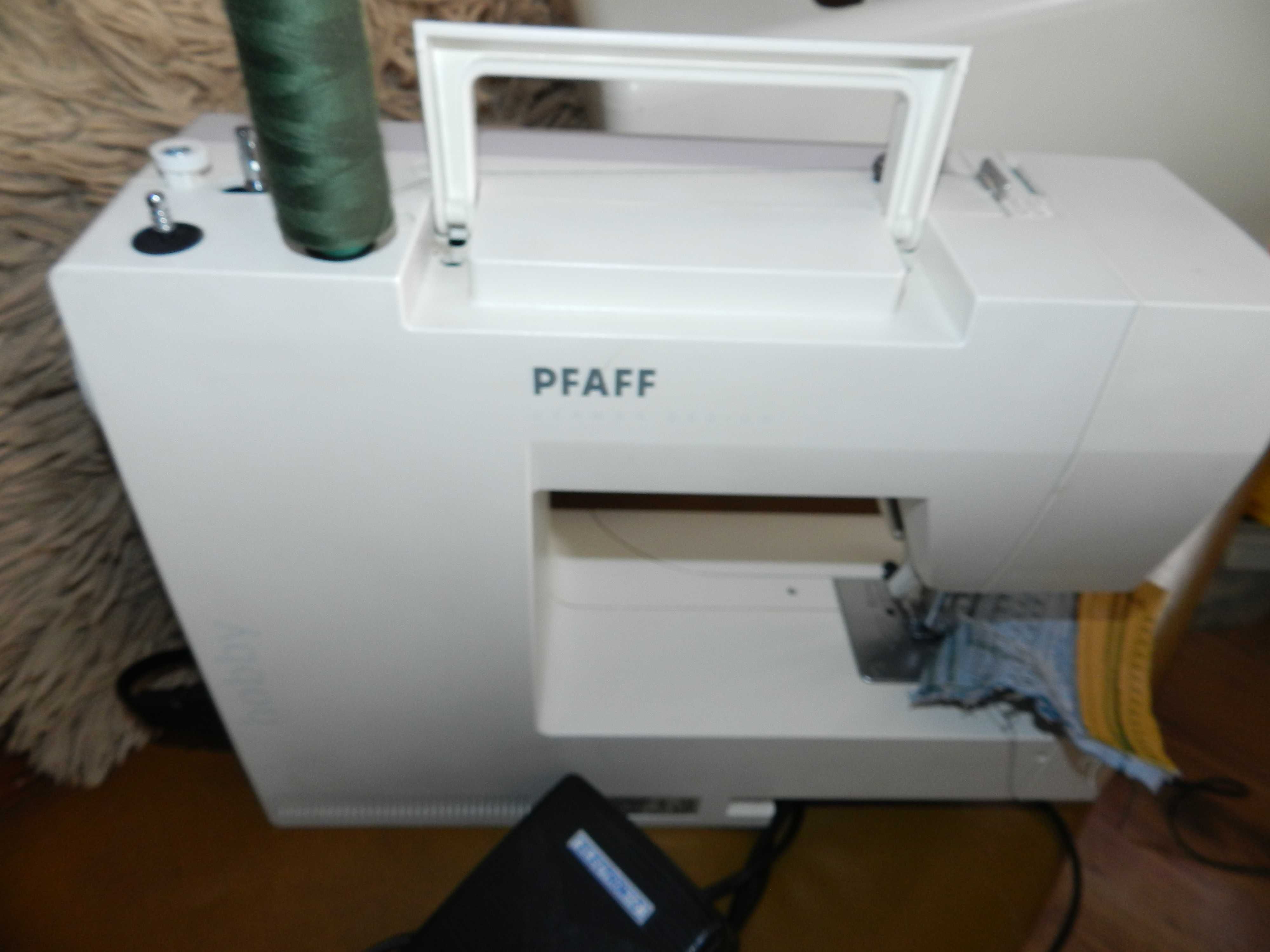 Maszyna do szycia Pfaff 1020