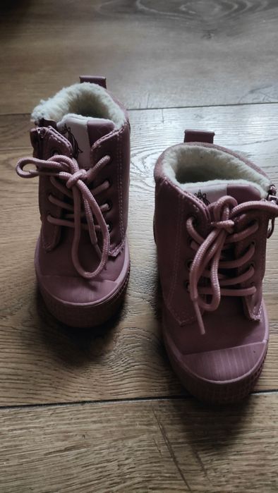 Trzewiki niemowlęce