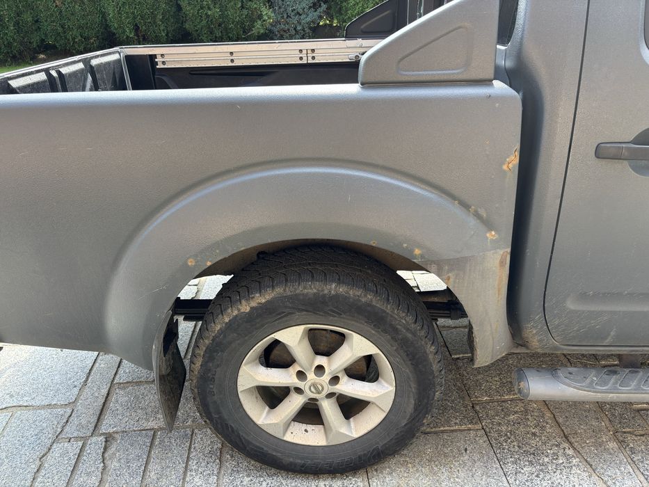 Nissan Navara D40