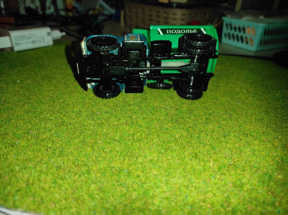 Зил ммз 555 бирюзовая кабина зеленый кузов Подолье