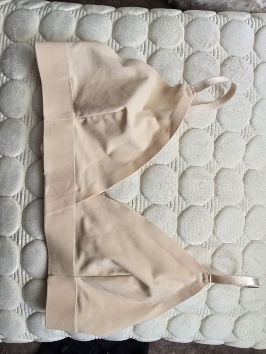 Dwa biustonosze cropp r.S biustonosz stanik