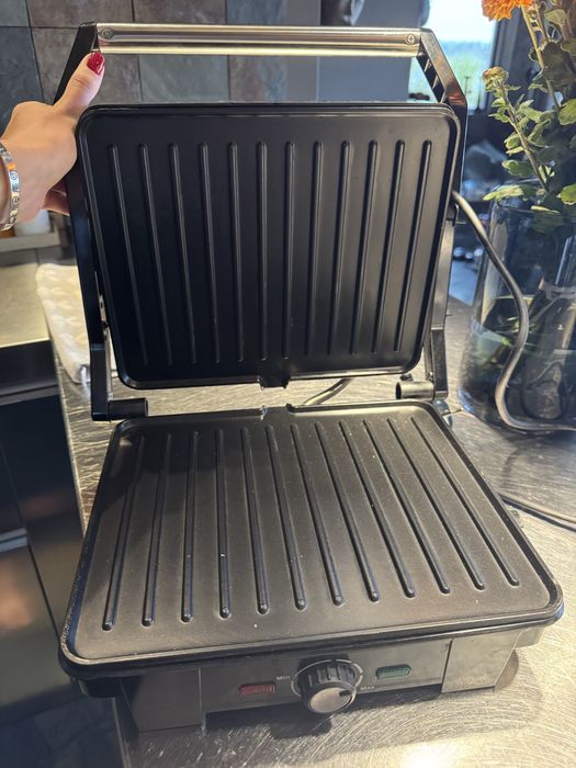 Електричный гриль
