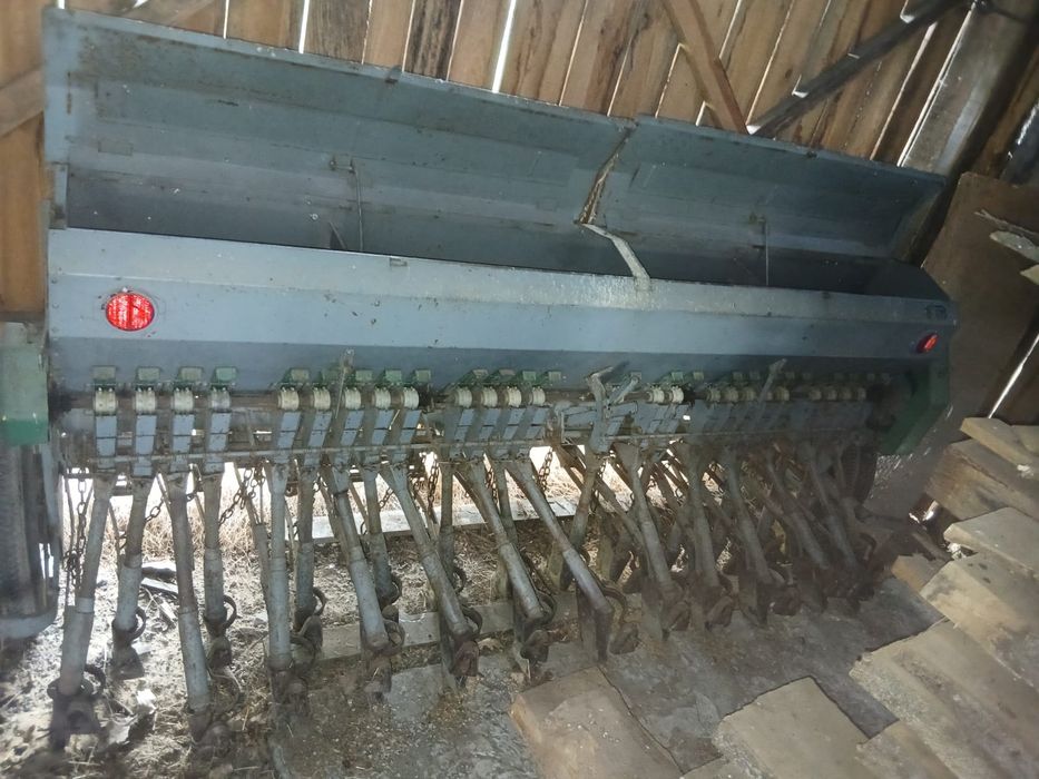Siewnik, stan bardzo dobry