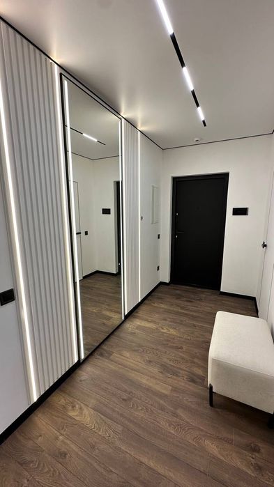 Продаж 2 км квартири в ЖК бізнес класу