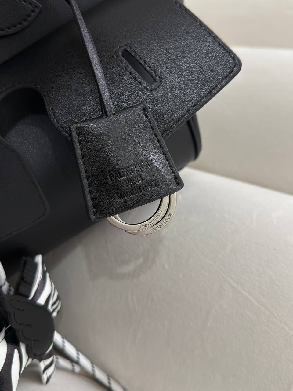 Torebka skórzana Balenciaga! Cały komplet,pudełko+woreczek