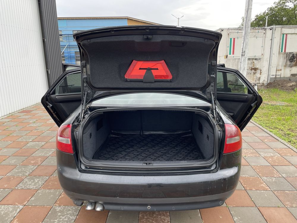 Audi A6C5 2002рік 2,5 дизель