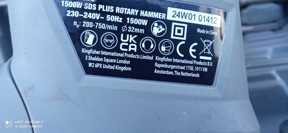 Młotowiertarka SDS TITAN 1500W 8j Udaru
Cały komplet z wiertłami