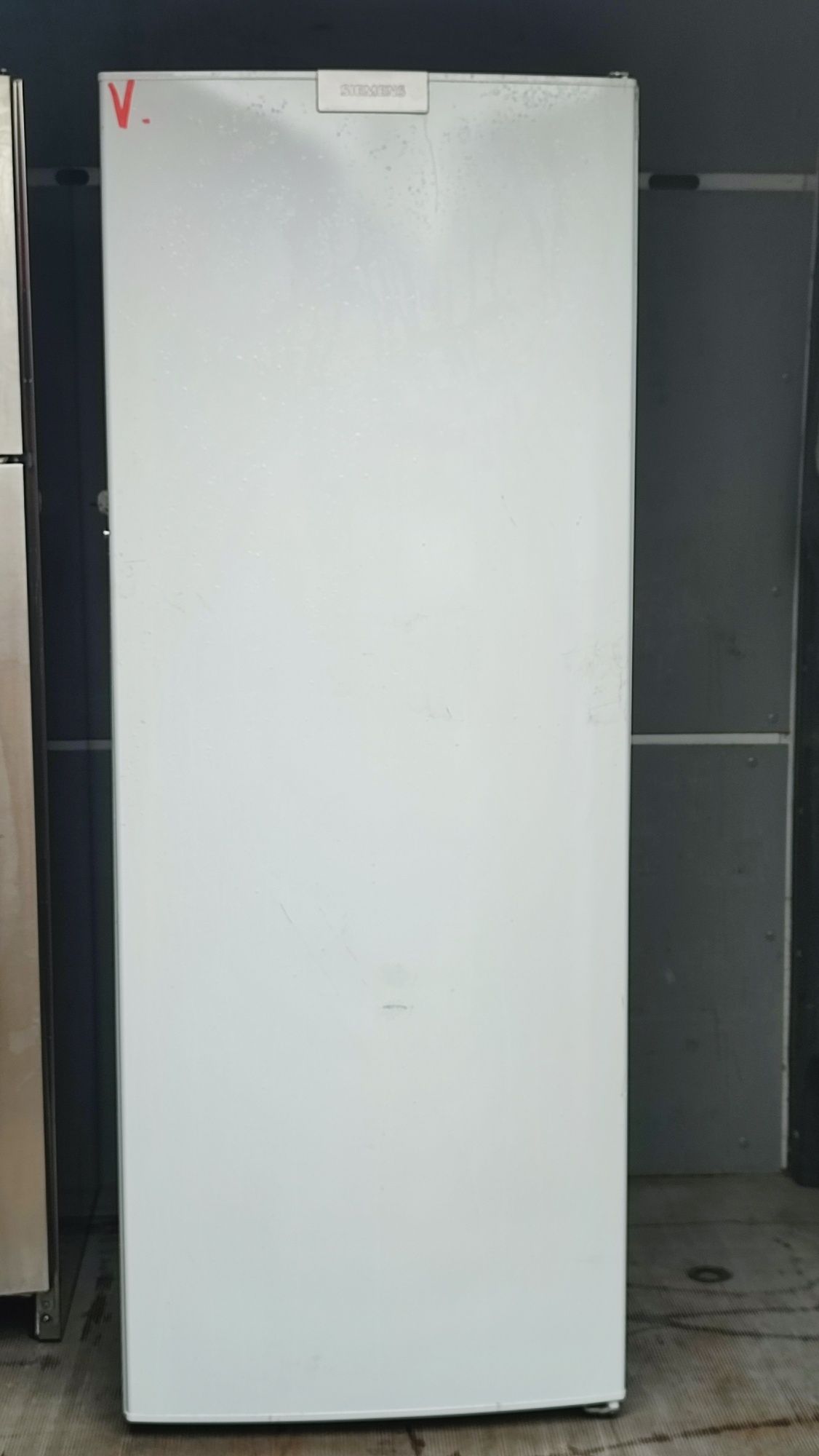 Морозильна камера Siemens FD 8801/200літрів