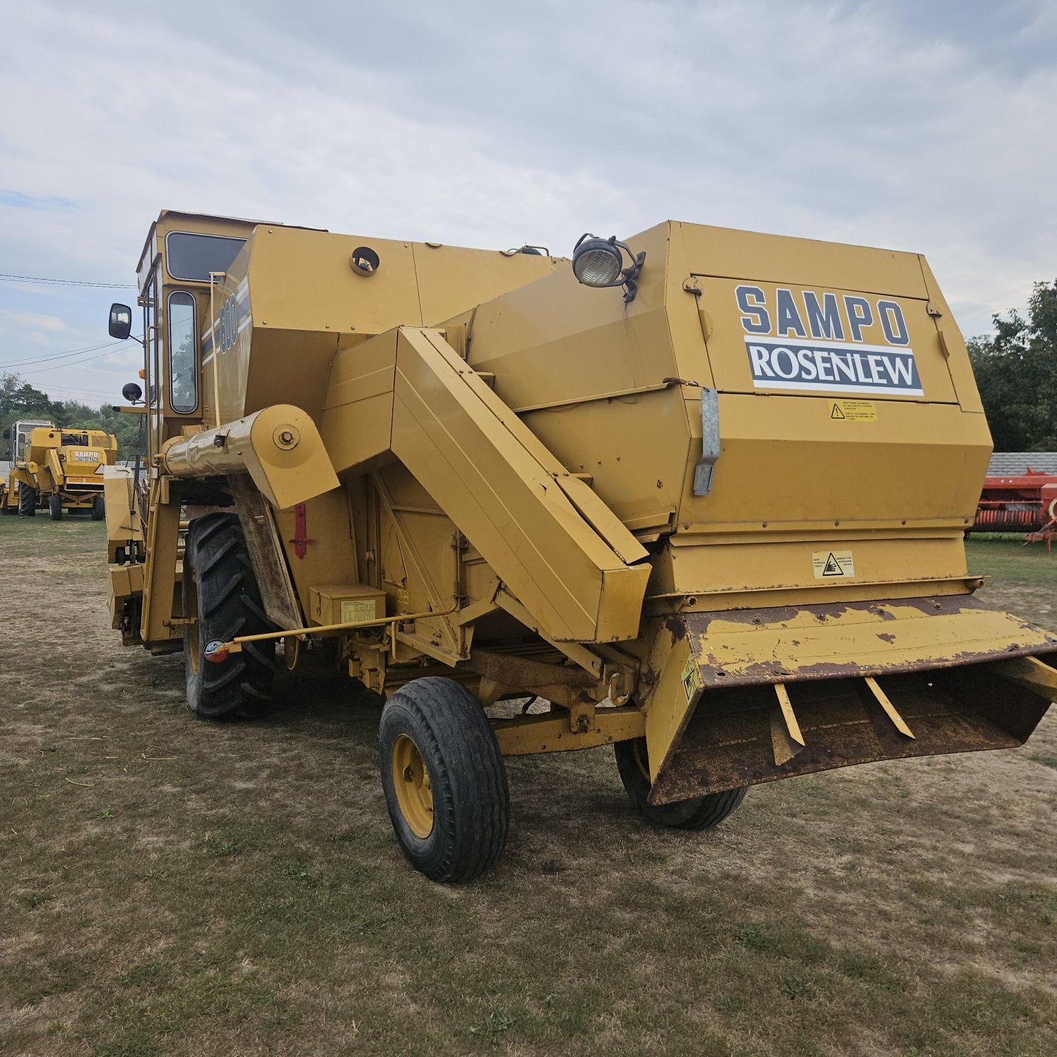 Комбайн зерно збиральний Sampo 600 680 з Фінляндії