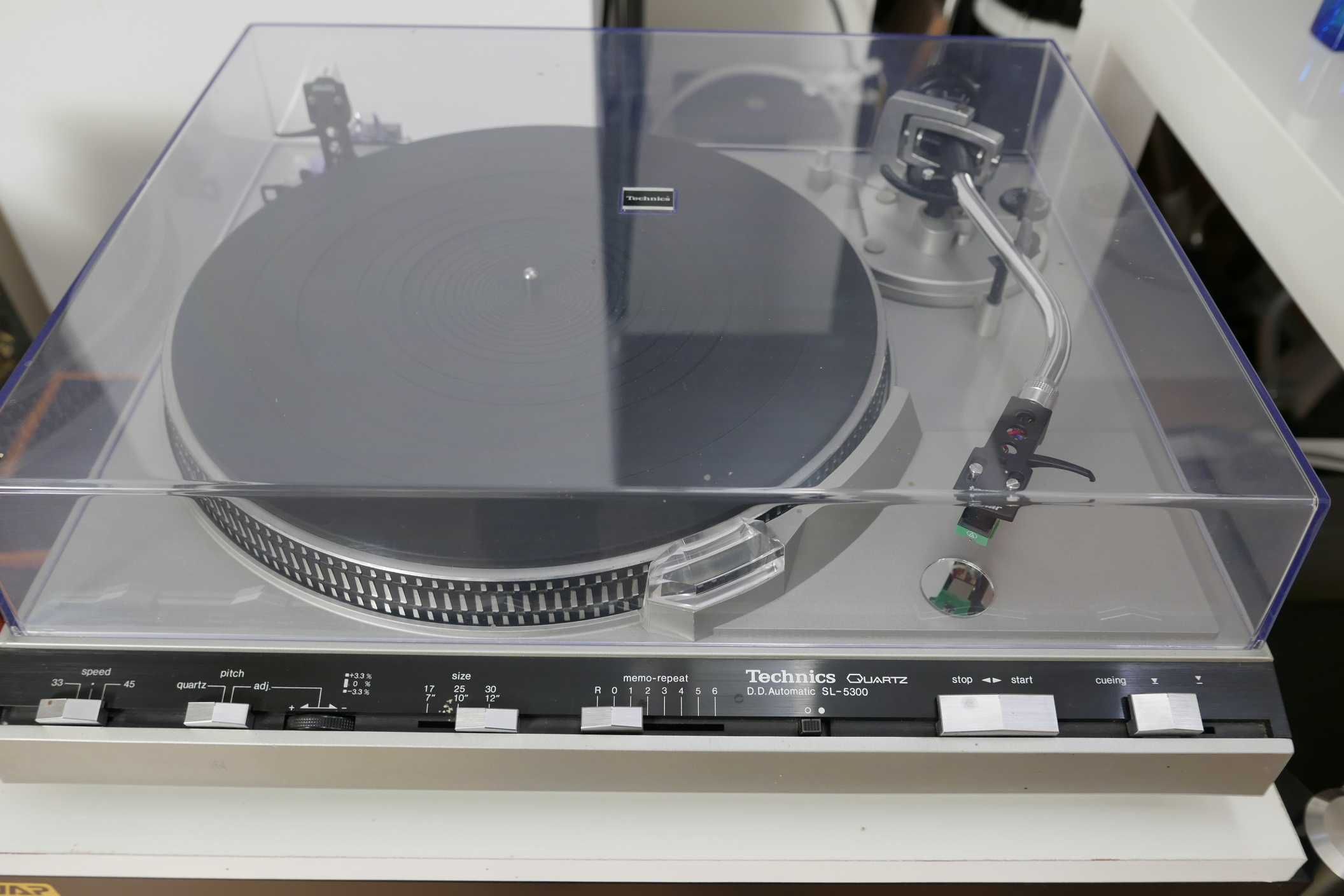 Gramofon Technics SL-5300