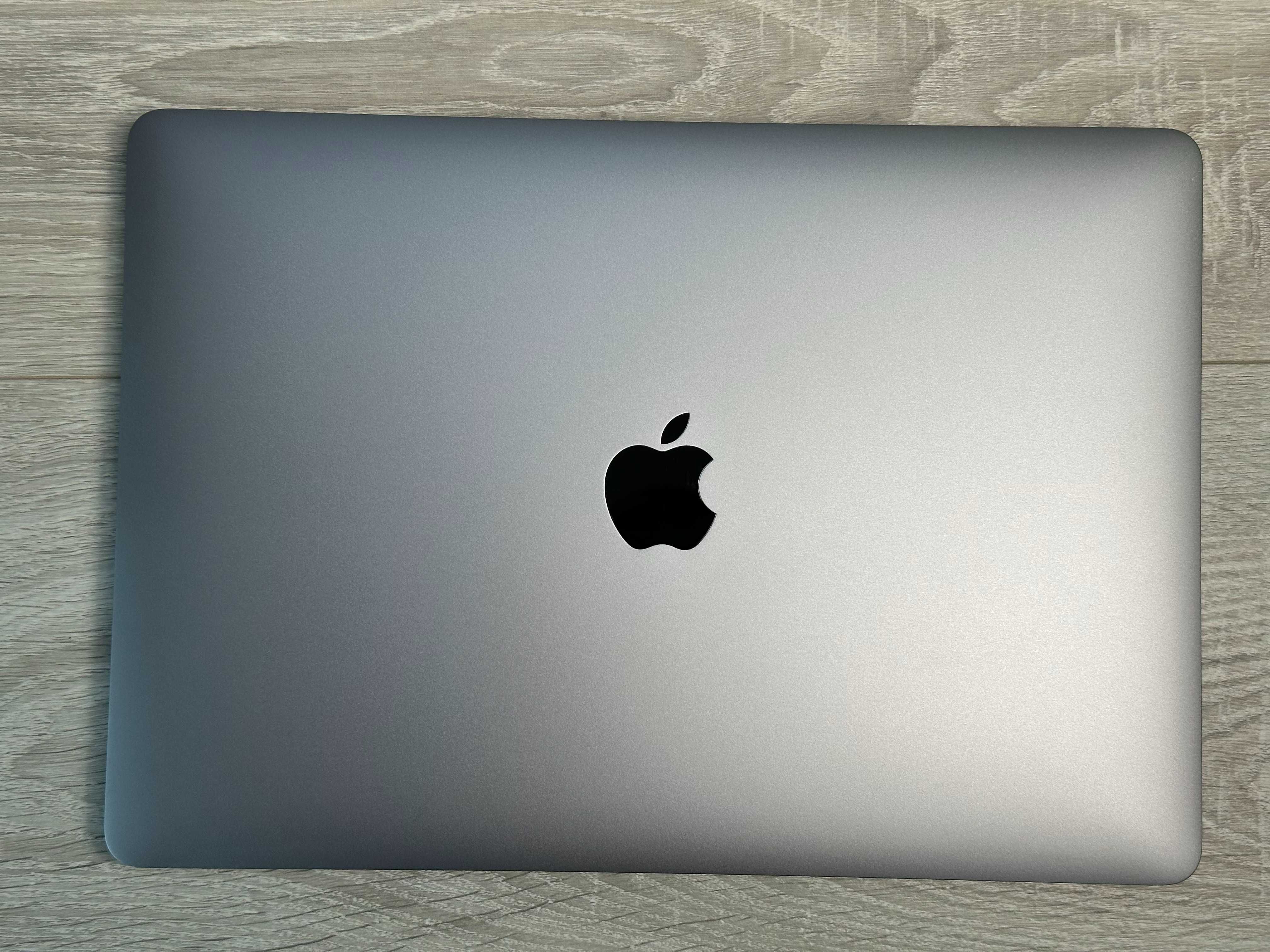 Ноутбук Apple MacBook Pro 13 2020 M1/8C/8C/8GB/512GB Space 2021 A2338