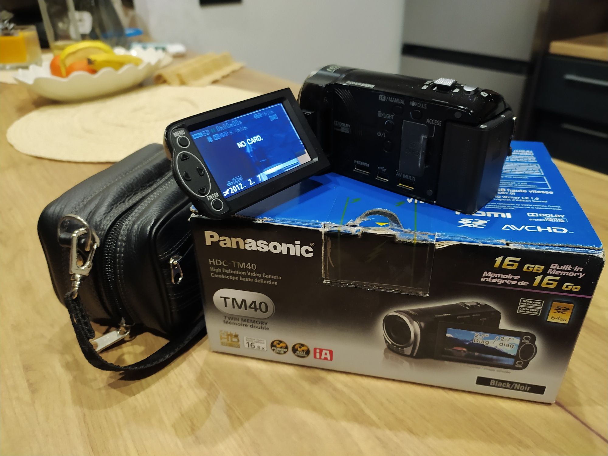 Відеокамера Panasonic HDC-TM40