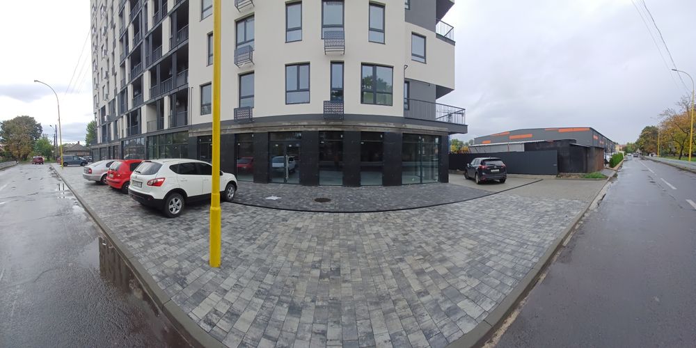Комерційне приміщення в серці Ужгорода з паркінгом біля ТЦ-інвестиція1