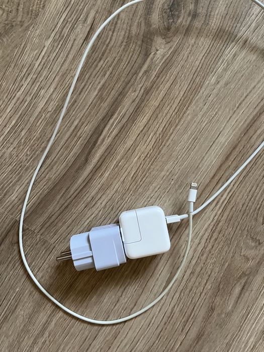 Продам блочок,перехідник,шнур до iPhone