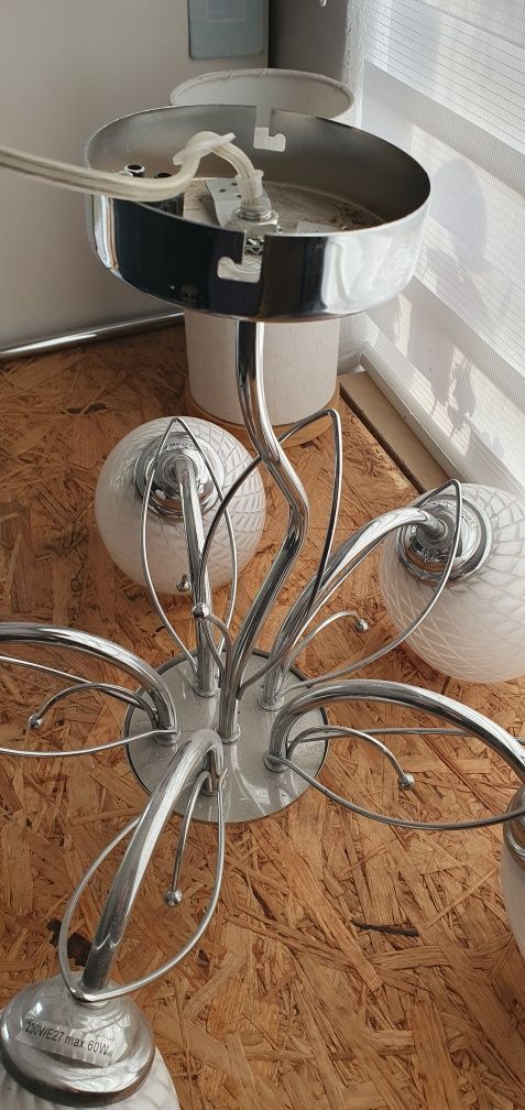 Lampa pokojowa żyrandol