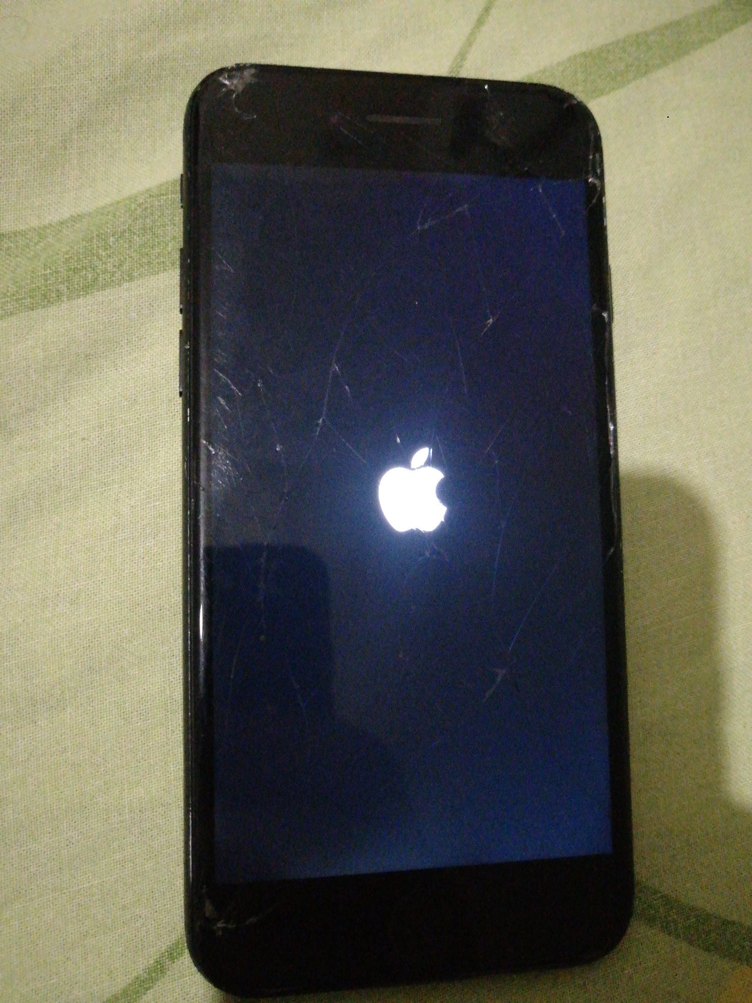 Apple iPhone se2